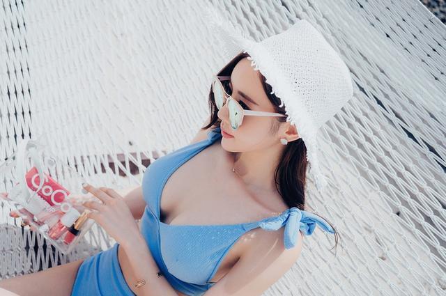 孙允珠完美身材海滩比基尼, 貌似天仙, 美不胜收