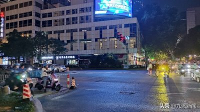 ​南京胖哥转入普通病房，曾说：不要在ICU门口守着我了，太辛苦