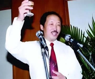 ​哈尔滨亿万富豪的没落：借2万元创业，曾身家14.5亿，现赴美定居