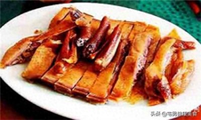 ​野鸭肉这样做香辣爽脆，口味鲜美，佐酒佳肴