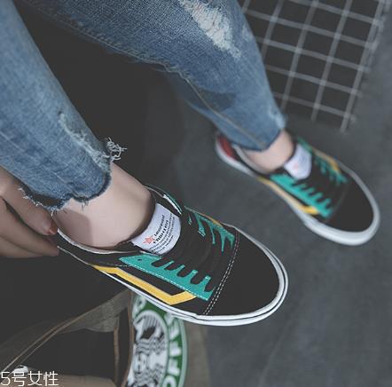 帆布鞋前面怎么清洗？让帆布鞋焕然一新