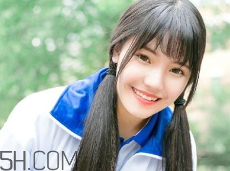 月经期间掉头发正常吗_为什么月经期间掉头发