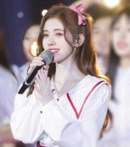 ​为何会被称为四千年美女？看看鞠婧祎出道前的照片，就知道原因了