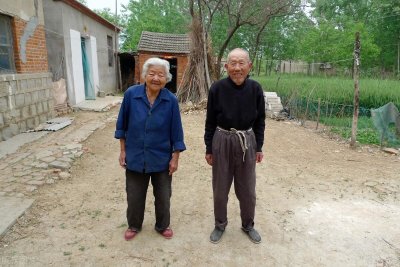​农村残疾低保一年多少钱？两者不同但不冲突，各地补助金也有差别