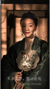​演员王一楠：结婚17年只生孩子不做饭，帅气丈夫把她宠成宝