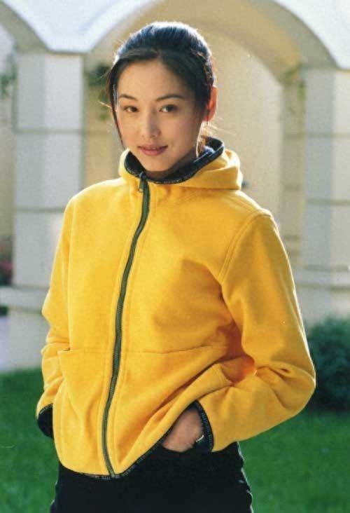 张延：最美的何沅君，最个性的“男人婆”，事业巅峰急流勇退