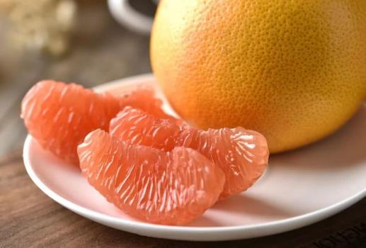 三种人坚决不能吃柚子（什么人不适合吃柚子）