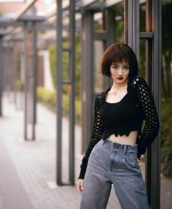 ​本以为长发的徐璐够美了，直到她剪了短发，颜值立马上升几个度