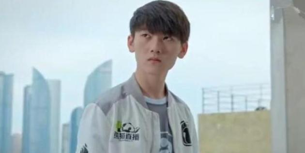 阿水离开ig了吗(笑笑爆出阿水和IG转会真实内幕)(3)