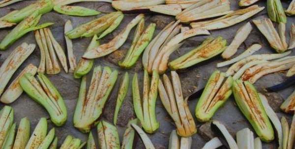 茄子怎么晒干冬天吃,茄子怎么切晒干留到冬天吃图5