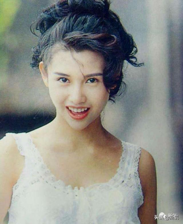 女明星其实也没几个天生丽质的（什么样的女明星才是又纯又欲又美的巅峰）(28)