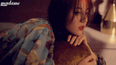 女明星其实也没几个天生丽质的（什么样的女明星才是又纯又欲又美的巅峰）(12)