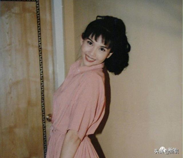 女明星其实也没几个天生丽质的（什么样的女明星才是又纯又欲又美的巅峰）(25)