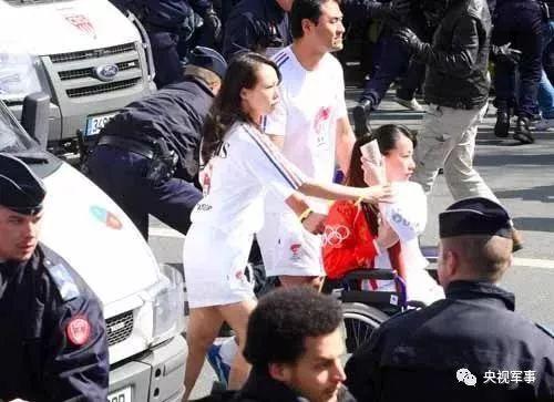 回顾2008年的大事(这些瞬间会让你泪流满面)(16)