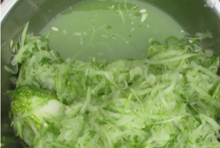 青瓜生菜可以榨汁,生菜和什么一起吃减肥图6