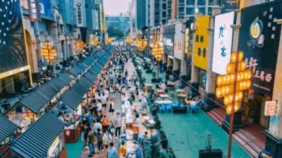 ​广州小吃街哪里最出名？广州十大美食街，广州最热闹的夜市美食街