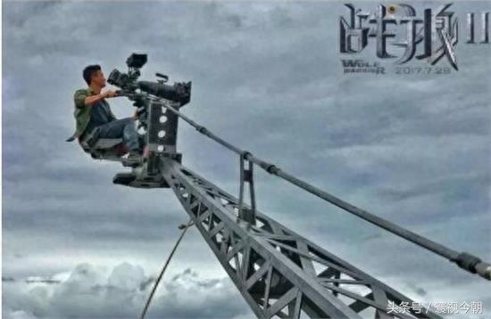 《战狼2》高清美图壁纸，坐等战狼2上映，加油硬汉吴京