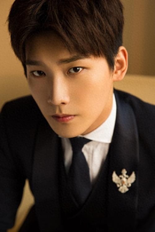 《调笑令》邢昭林呆萌高冷高清手机壁纸 网友们喜不喜欢他的演技