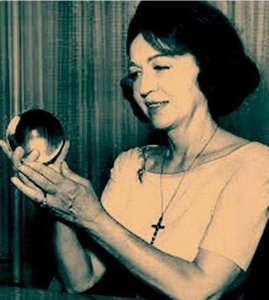 ​美国超凡预言家珍妮·狄克逊，多次预言应验，还预言了中国