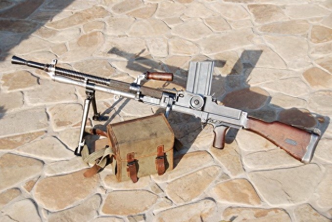 让日军胆寒的火力支柱：捷克式轻机枪