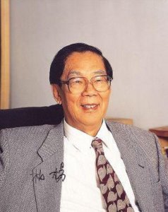 ​柏杨：2次入狱，瞒婚5任，3次学历造假，晚年子孙满堂却流落街头