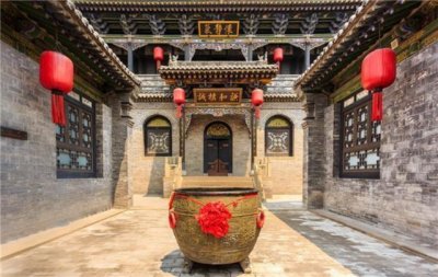 ​“亮财主”乔致庸89岁去世，留下6个儿子，如今现状如何？