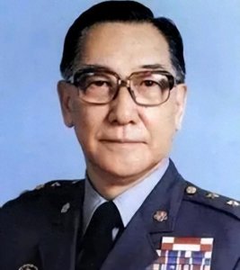 ​蒋纬国之死：死前暴瘦40斤，对李登辉骂不绝口，一遗愿至今未实现