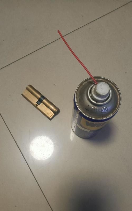 U型锁放了食用油打开不了怎么办,钥匙放进去就是拧不动