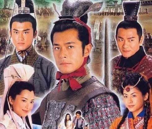 情路坎坷的滕丽名，告别一串渣男后，终于翻身成了豪门贵妇