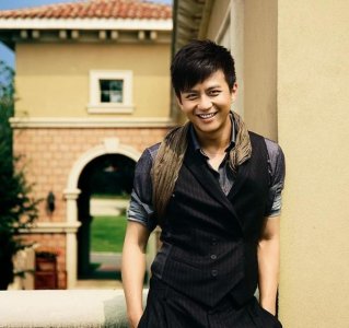 ​邓超所演的全部电视剧大全（邓超主演出演的电影）