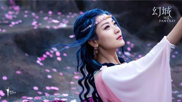 34岁的白冰自爆离婚后崩溃大哭：当红时隐退生子的京城四美之首，如今却...