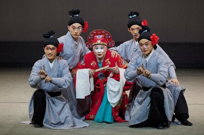 ​昆剧《奈何天》首演，改编自李渔原著