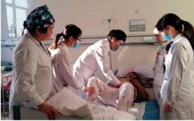 ​8张图带你了解顺产全过程，隔着屏幕都觉得疼，宝宝也很努力