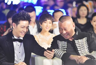 ​郭德纲和林志颖同框，满屏尽是落差，一个大叔一个欧巴！