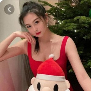 ​邱淑贞昔日风采VS女儿沈月新生代魅力，谁更胜一筹？