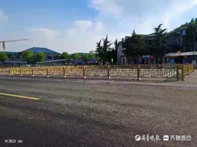 ​泰山天外村入口大变样，新建出租车、旅游公交车换乘区投入使用