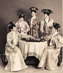 ​乾隆的后宫风云：那些妃子的传奇往事